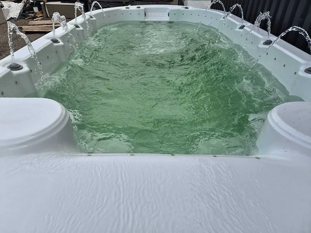 Eaware zwemspa 10 persoons jacuzzi en buitenspa - afbeelding 40 van  51