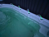 Eaware zwemspa 10 persoons jacuzzi en buitenspa - afbeelding 47 van  51