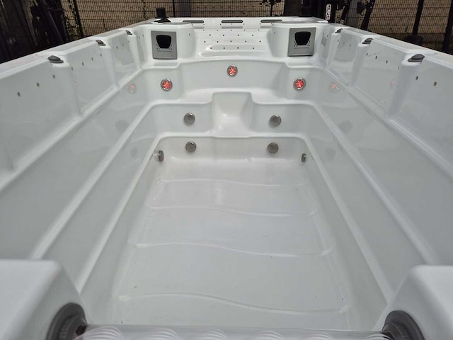 Eaware zwemspa 10 persoons jacuzzi en buitenspa - afbeelding 10 van  19