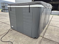 Eaware zwemspa 10 persoons jacuzzi en buitenspa - afbeelding 16 van  19