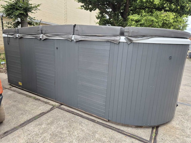 Eaware zwemspa 10 persoons jacuzzi en buitenspa - afbeelding 17 van  19