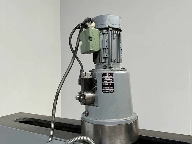 Eba - 955, mk4-32mm - radiaalboormachine - afbeelding 9 van  11
