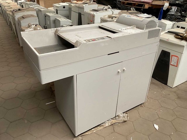 Eba 5540c papiershredder - afbeelding 1 van  8