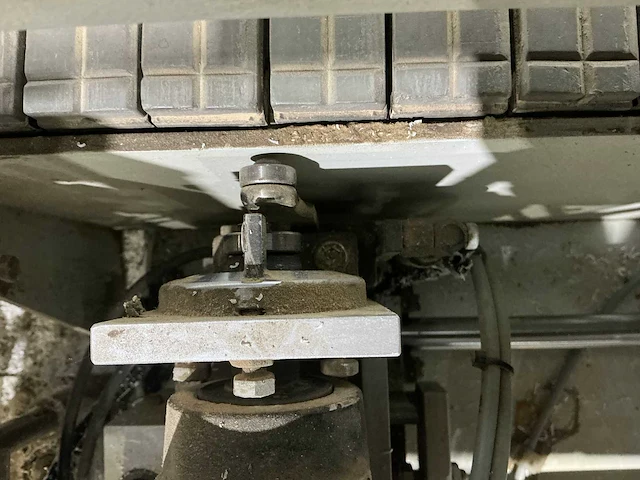 Ebm - 2007 - kdp 117 slk-p - kantaanlijmmachine - afbeelding 15 van  50