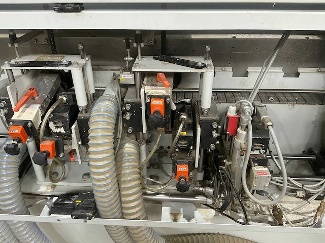 Ebm - 2007 - kdp 117 slk-p - kantaanlijmmachine - afbeelding 14 van  15