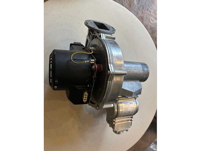 Ebm papst - ebm papst model: nrv148/2040-3633-010204 centrifugaalventilator - afbeelding 7 van  7