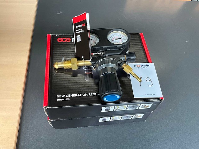 Ece procontrol oxygen + nitrogen reduceerventiel - afbeelding 1 van  3