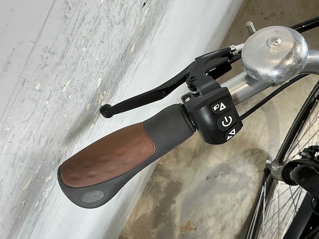 E.city elektrische damesfiets - afbeelding 10 van  11