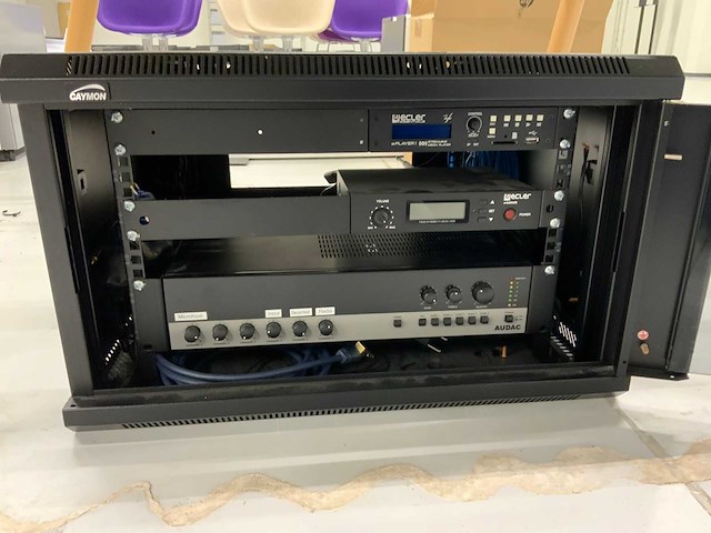 Ecler vic 8 media player / true diversity receiver met 6 speakers - afbeelding 9 van  10