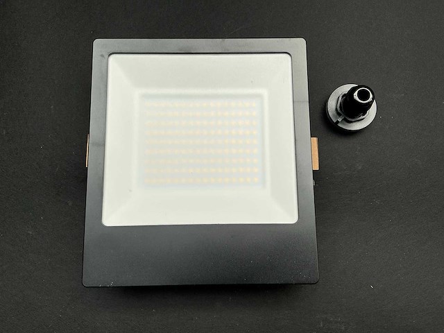 Eco getic figo led floodlight 45w (24x) - afbeelding 1 van  4