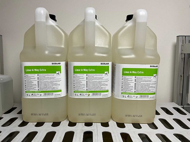 Ecolab - fles ontkalker voor vaatwasmachines (3x) - afbeelding 1 van  1