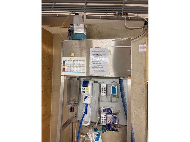 Ecolab automatisch meng- en doseerunit - afbeelding 2 van  4