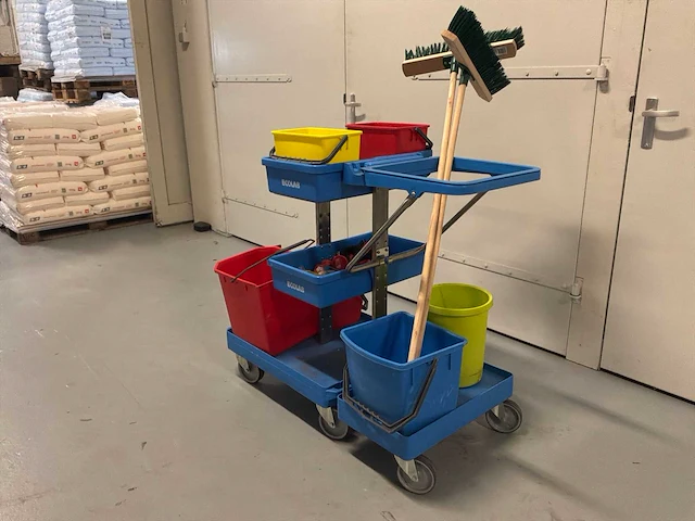Ecolab schoonmaakwagen - afbeelding 1 van  5