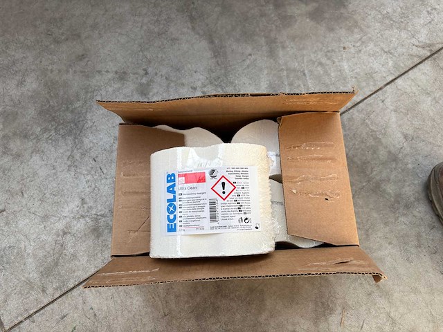 Ecolab ultra clean industrieel vaatwasproducten - afbeelding 2 van  2