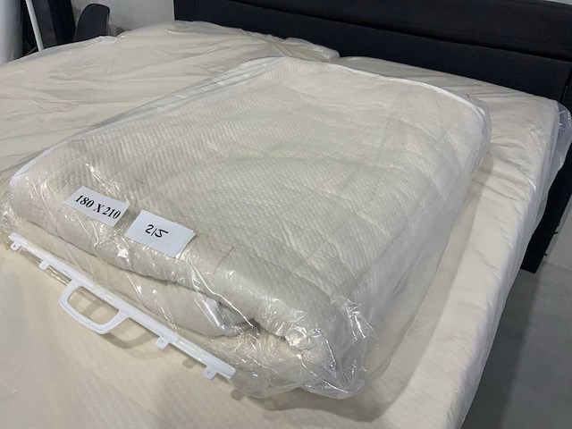 Ecolinde matrashoes b180 x l210 cm - afbeelding 1 van  4