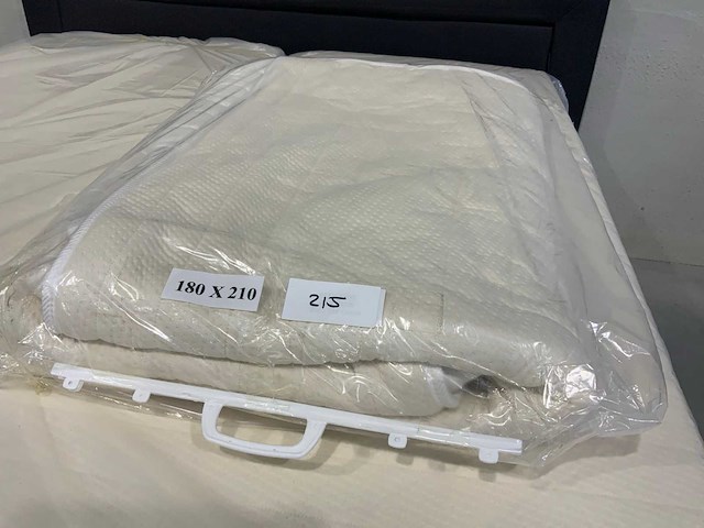 Ecolinde matrashoes b180 x l210 cm - afbeelding 2 van  4