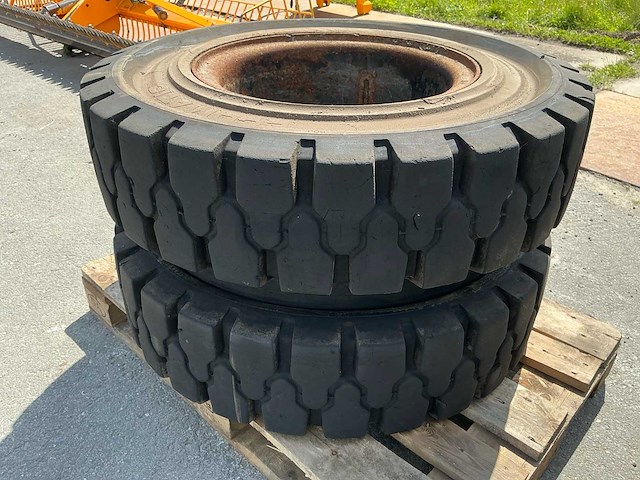 Ecomatic 10.00-20 banden graafmachine (4x) - afbeelding 3 van  12