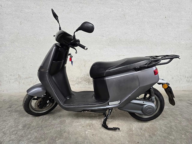 Ecooter - elektrische snorscooter - e2 s30 - 25km uitvoering dvk08n - afbeelding 1 van  8