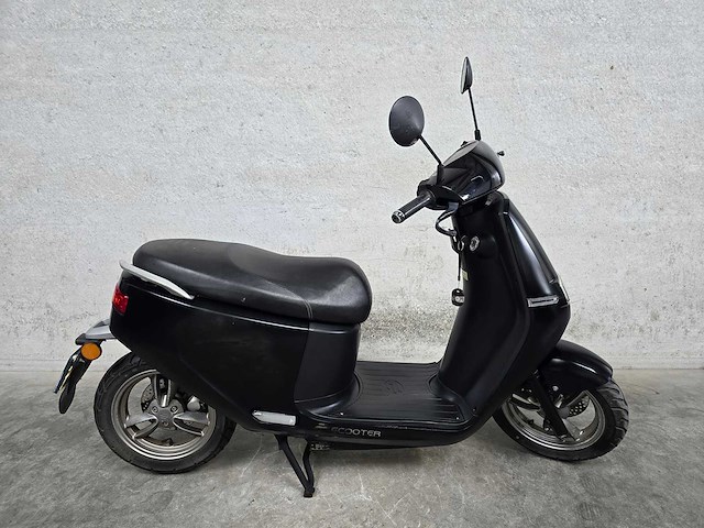 Ecooter - elektrische snorscooter - e2 s30 - 25km uitvoering dxg41g - afbeelding 2 van  8
