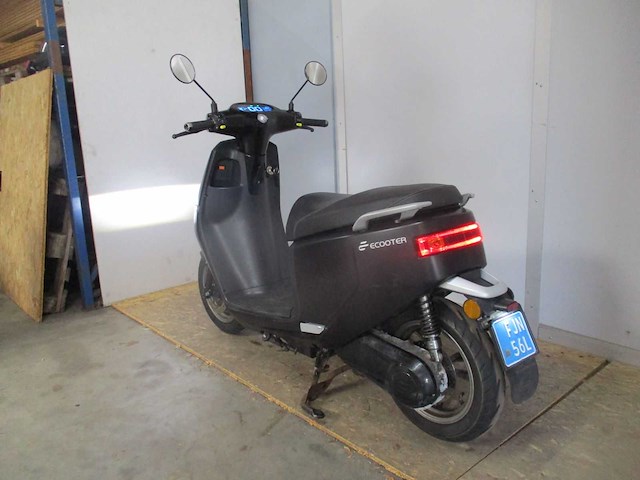 Ecooter - snorscooter - e2 s30 - e-scooter - afbeelding 1 van  13