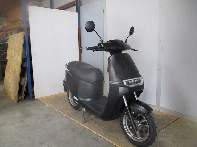 Ecooter - snorscooter - e2 s30 - e-scooter - afbeelding 6 van  13