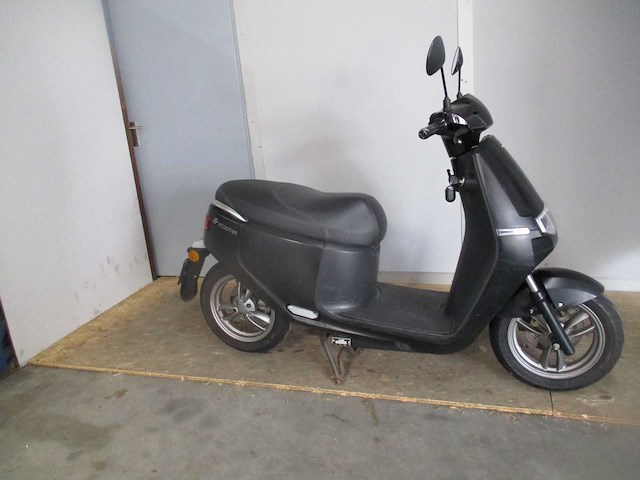 Ecooter - snorscooter - e2 s30 - e-scooter - afbeelding 7 van  13