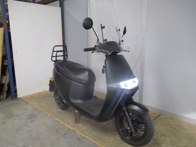 Ecooter - snorscooter - e2 s30 - scooter - afbeelding 7 van  11