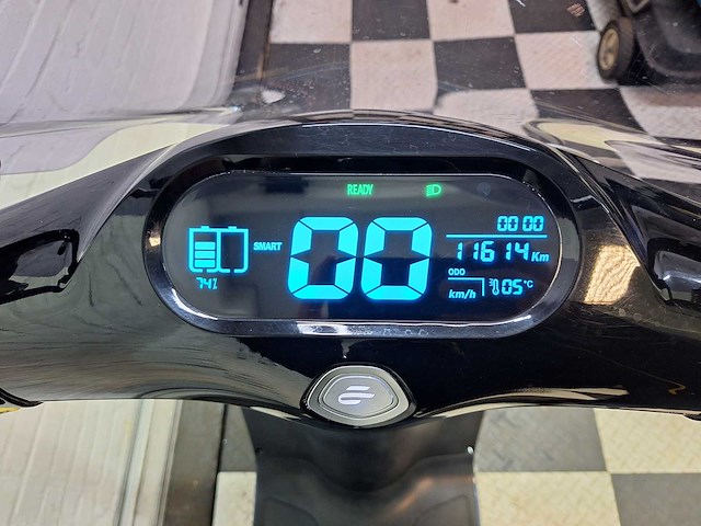 Ecooter e2 25 km elektrische snorscooter - afbeelding 4 van  8