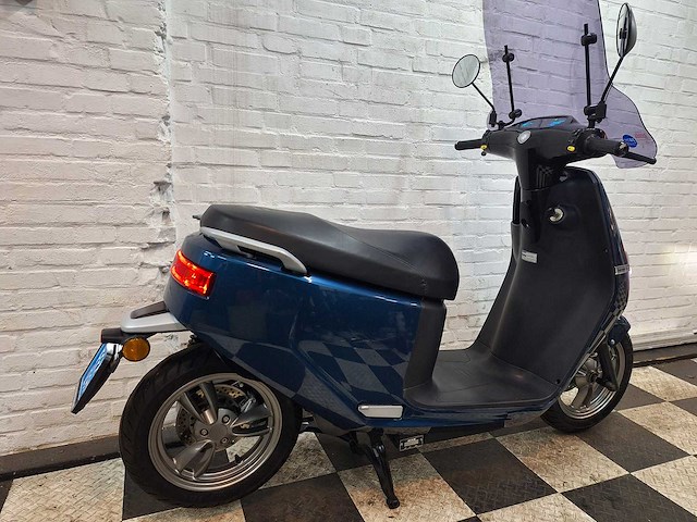 Ecooter e2 25 km elektrische snorscooter - afbeelding 5 van  8
