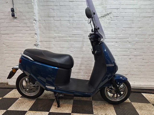 Ecooter e2 25 km elektrische snorscooter - afbeelding 6 van  8