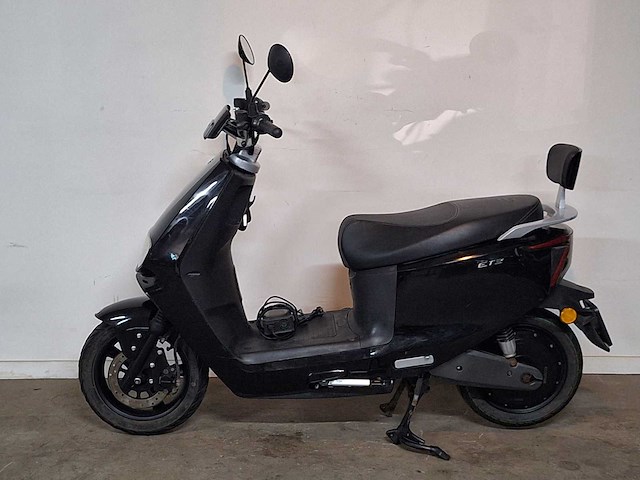 Ecooter et3 elektrische 45km bromscooter - afbeelding 1 van  8