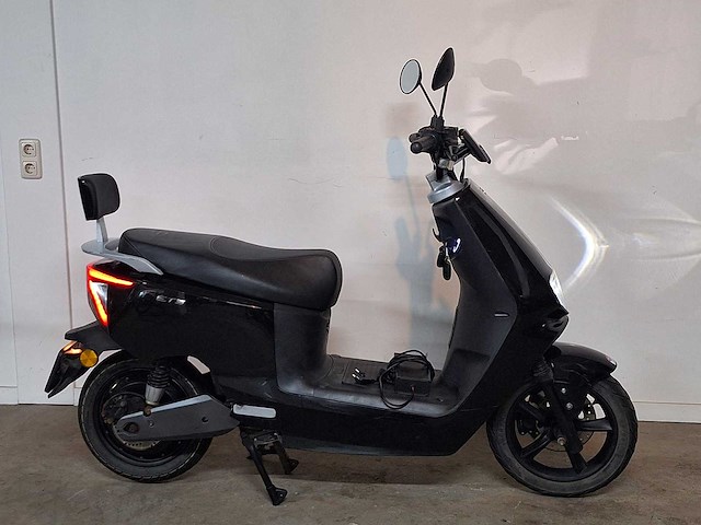 Ecooter et3 elektrische 45km bromscooter - afbeelding 5 van  8