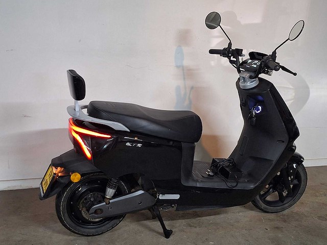 Ecooter et3 elektrische 45km bromscooter - afbeelding 7 van  8