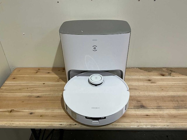 Ecovacs deebot t10 plus robotstofzuiger - afbeelding 1 van  11