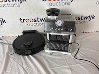 Ecovacs ozmo t8 aivi - robotstofzuiger met dweilfunctie + de’longhi dedica arte ec9155.w half automatisch espressomachine 1,7 l - afbeelding 1 van  1