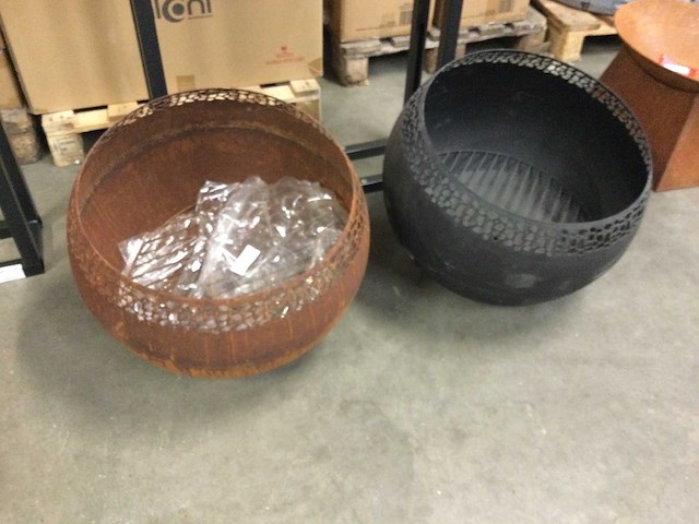 Ed - vuurschalen rond. (2x) - afbeelding 1 van  3