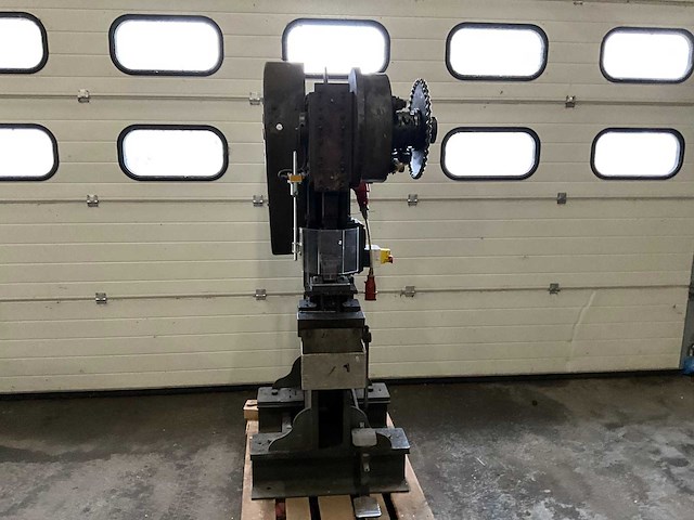 Edel vm36 / 200 stansmachine - afbeelding 1 van  8