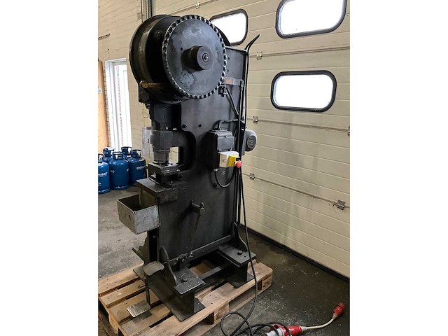Edel vm36 / 200 stansmachine - afbeelding 4 van  8