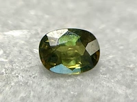 Edelsteen - 0.91 carat natuurlijke groene saffier