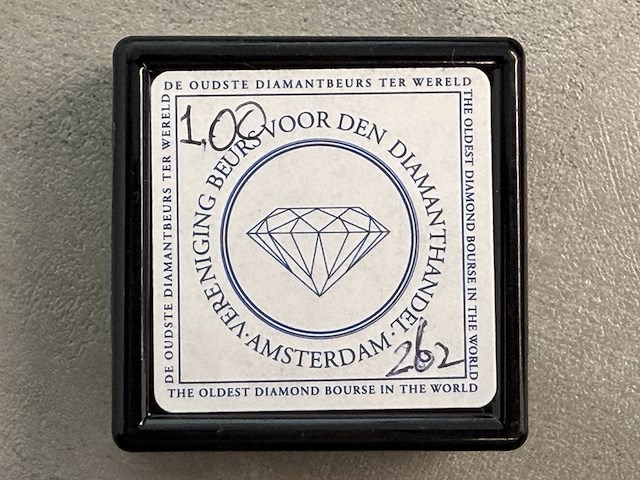 Edelsteen - 1.00 carat natuurlijke robijn - afbeelding 2 van  4