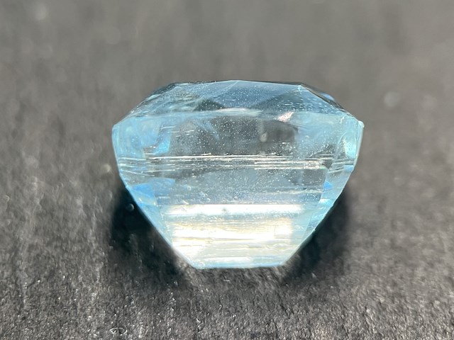 Edelsteen - 10.40 carat natuurlijke aquamarijn - afbeelding 3 van  3