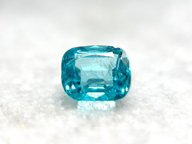 Edelsteen - 1.07 carat natuurlijke apatiet - afbeelding 1 van  4