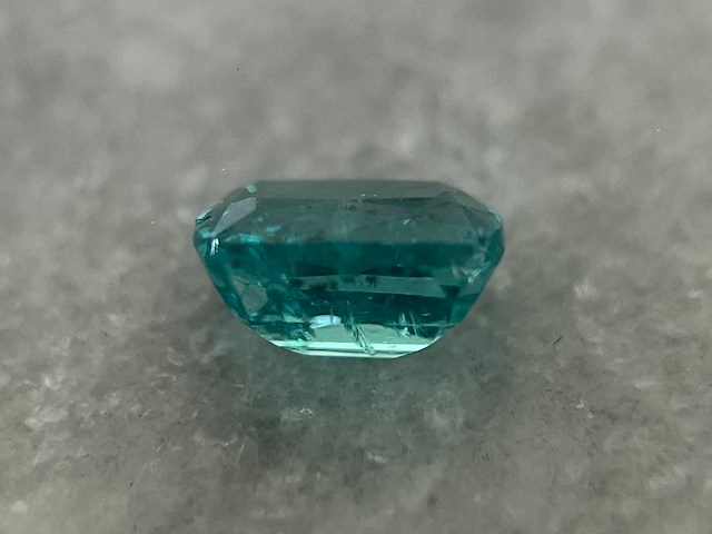 Edelsteen - 1.10 carat natuurlijke apatiet - afbeelding 2 van  5