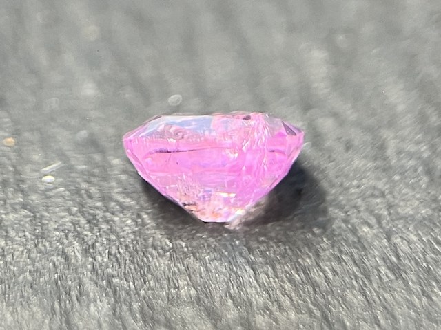 Edelsteen - 1.28 carat pink sapphire - afbeelding 2 van  6