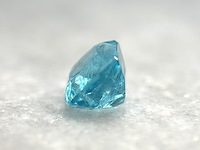 Edelsteen - 1.61 carat natuurlijke apatiet - afbeelding 2 van  3