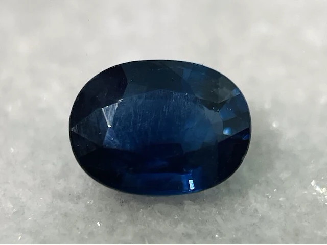 Edelsteen - 1.66 carat natuurlijke saffier - afbeelding 1 van  6