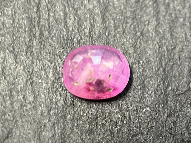 Edelsteen - 1.69 carat pink sapphire - afbeelding 3 van  6