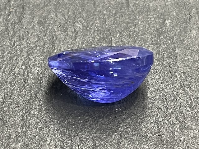 Edelsteen - 18.04 carat natuurlijke tanzaniet - afbeelding 3 van  3