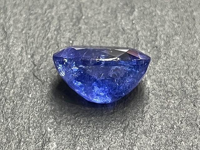Edelsteen - 18.36 carat natuurlijke tanzaniet - afbeelding 3 van  3