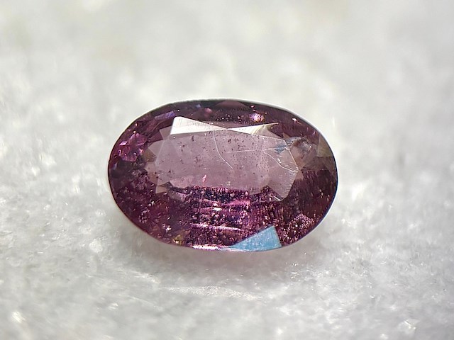 Edelsteen - 2.00 carat natuurlijke paarse spinel - afbeelding 1 van  4